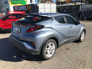 Toyota C-HR foto 3