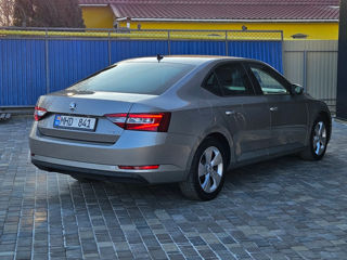 Skoda Superb foto 4