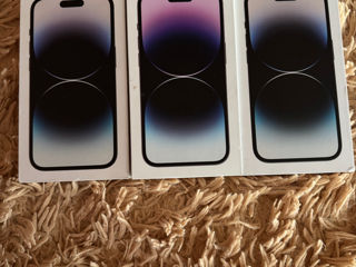 Продается три телефона , iPhone 15 pro max blue titan( 256gb),IPhone 14 pro (128gb) 1000-800euro foto 1