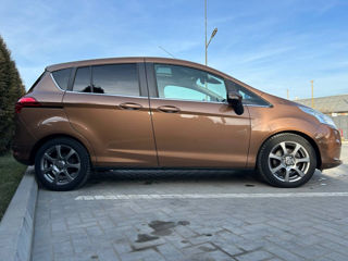 Ford B-Max foto 2