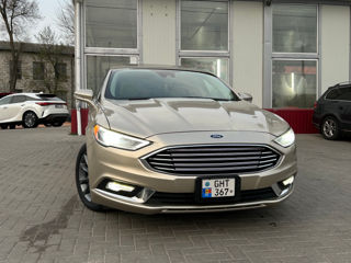 Ford Fusion foto 1