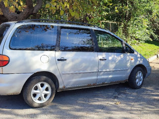 Volkswagen Sharan foto 3