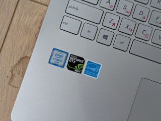 Asus ZenBook Pro (Republic of Gamers) / I7 6700HQ/ GT 960M / 4K IPS Touch Screen foto 1