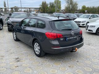 Opel Astra foto 8