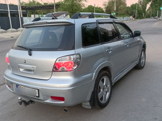 Mitsubishi Outlander foto 7