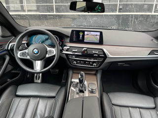 BMW 5 Series foto 5