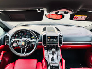 Porsche Cayenne foto 14