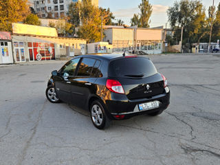 Renault Clio foto 3