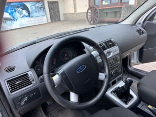 Ford Mondeo foto 8