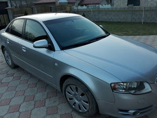 Audi A4 foto 2