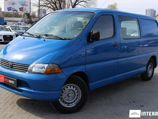 Toyota Hiace foto 5