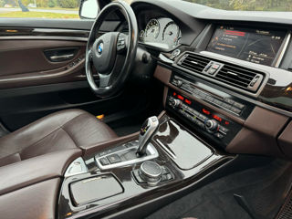 BMW 5 Series foto 11