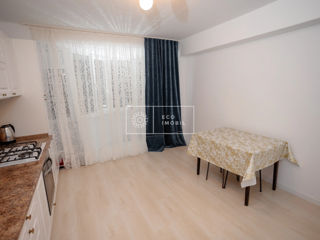 Apartament cu 2 camere, 86 m², Sculeni, Chișinău foto 3