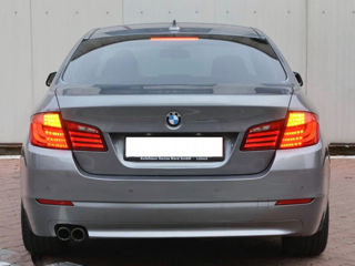 BMW 5 Series foto 5