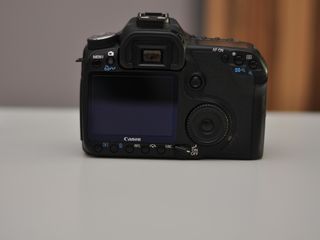 Canon 50D body foto 2