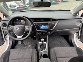 Toyota Auris foto 6