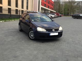 Volkswagen Golf foto 1