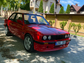 BMW 3 Series фото 0