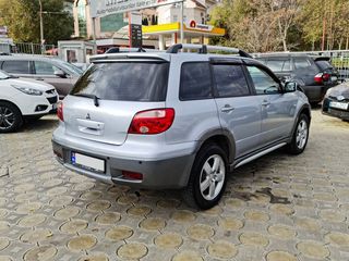 Mitsubishi Outlander foto 5