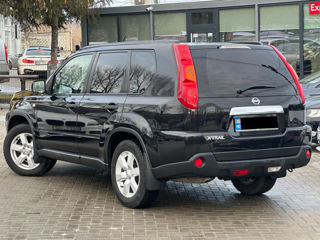 Nissan X-Trail foto 3