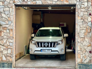 Toyota Land Cruiser Prado foto 10