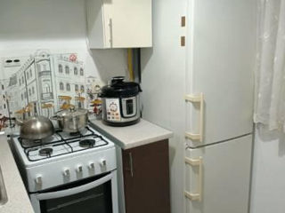 Apartament cu 2 camere, 46 m², Botanica, Chișinău foto 3