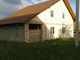 se vinde casa in Sat Rezeni raionul ialoveni.urgent foto 8