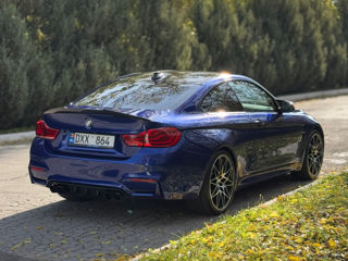 BMW M4 foto 2