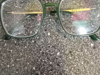 Продам очки для зрения -2,5 для зрения