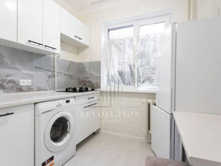 Apartament cu 2 camere, 46 m², Buiucani, Chișinău foto 2