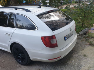 Skoda Superb foto 3