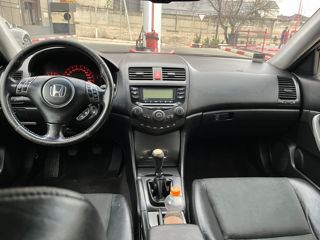 Honda Accord фото 9