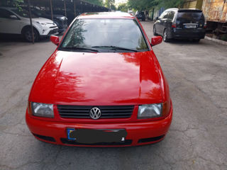 Volkswagen Polo foto 2