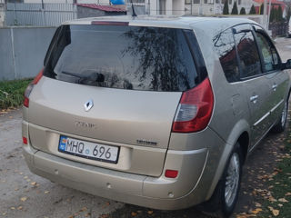 Renault Grand Scenic foto 6