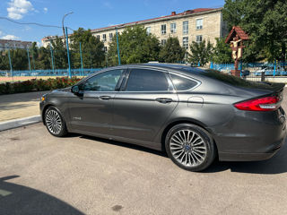 Ford Fusion foto 3