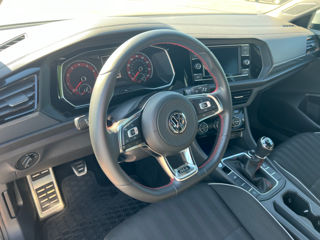 Volkswagen Jetta foto 8