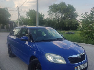 Skoda Fabia фото 0
