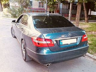 Mercedes E-Class foto 8