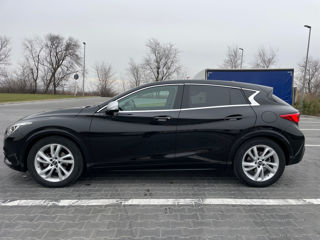 Infiniti Q30 foto 3