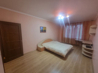 Apartament cu 3 camere, 127 m², Centru, Chișinău foto 5