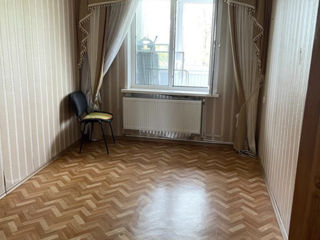 Apartament cu 3 camere, 76 m², Centru, Ștefan-Voda, Ștefan-Vodă foto 3