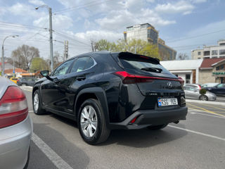 Lexus UX foto 9