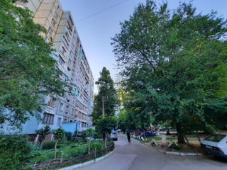 3-х комнатная квартира, 72 м², Ботаника, Кишинёв
