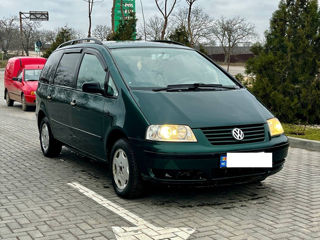 Volkswagen Sharan foto 2