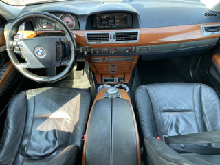 BMW 7 Series foto 7