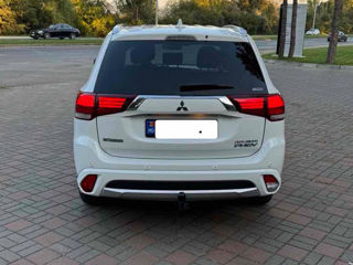 Mitsubishi Outlander foto 6