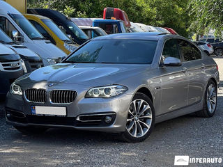 BMW 5 Series foto 3