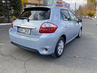 Toyota Auris foto 2