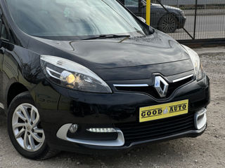 Renault Grand Scenic foto 2