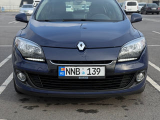 Renault Megane foto 2